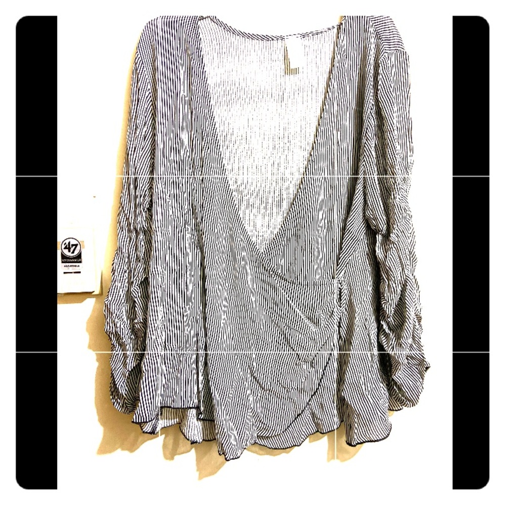 New striped long sleeve blouse